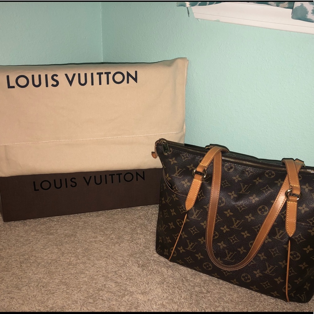 Louis Vuitton Totally MM